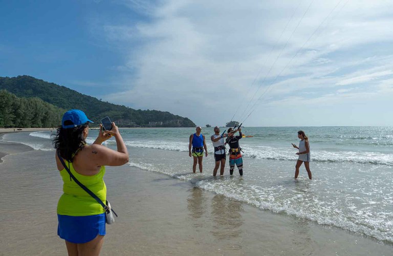 Tourist rubles ensure warm welcome for Russians in Thailand