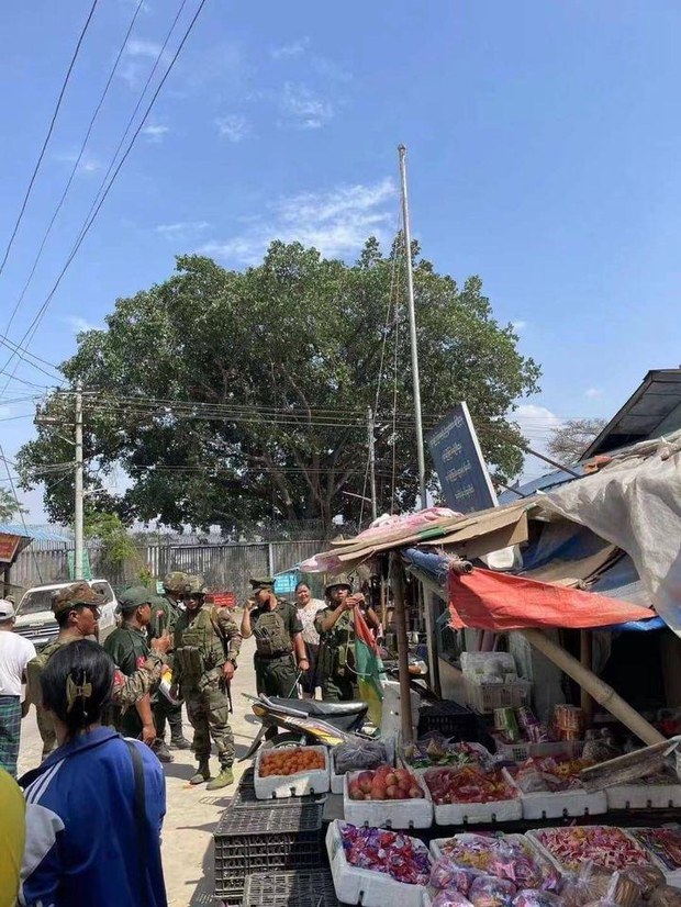 Ethnic army seizes city on Myanmar-China border
