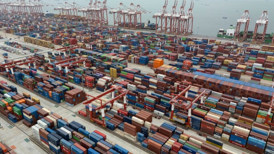 China says US wants trade talks, Beijing open to discussions